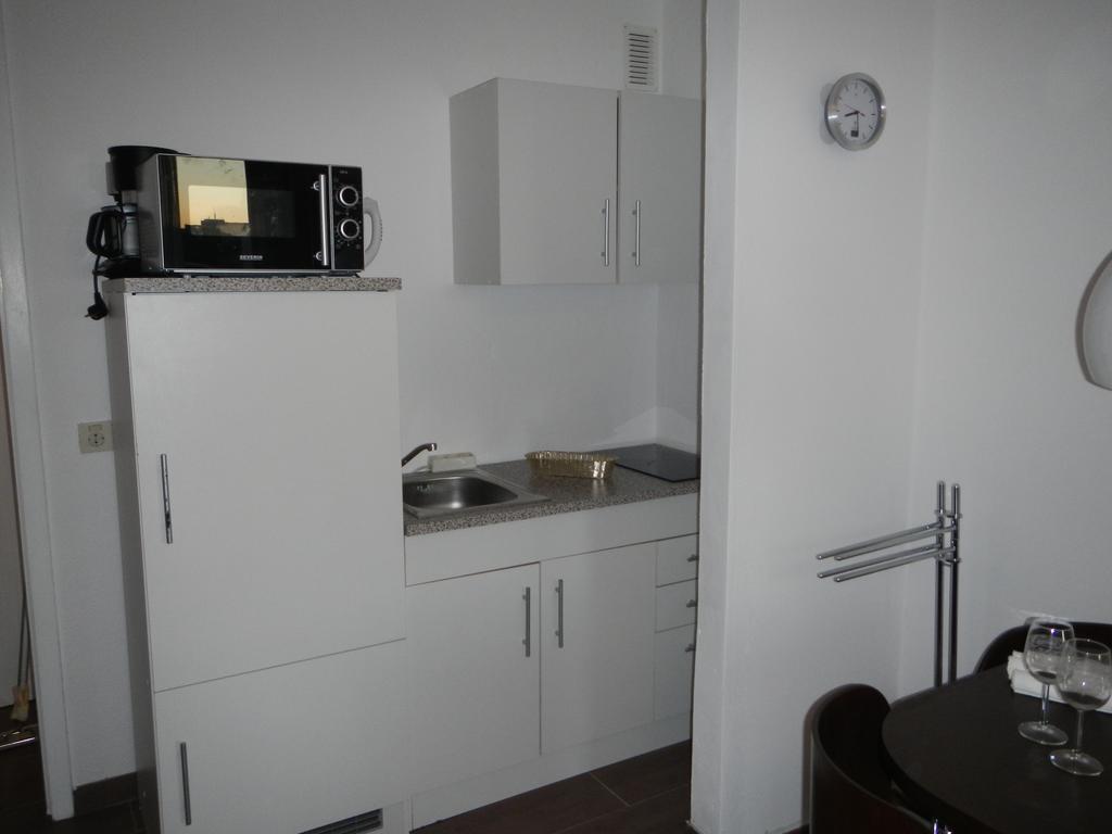 Sonniges Modernes Appartement Hoehenberg Köln Ngoại thất bức ảnh