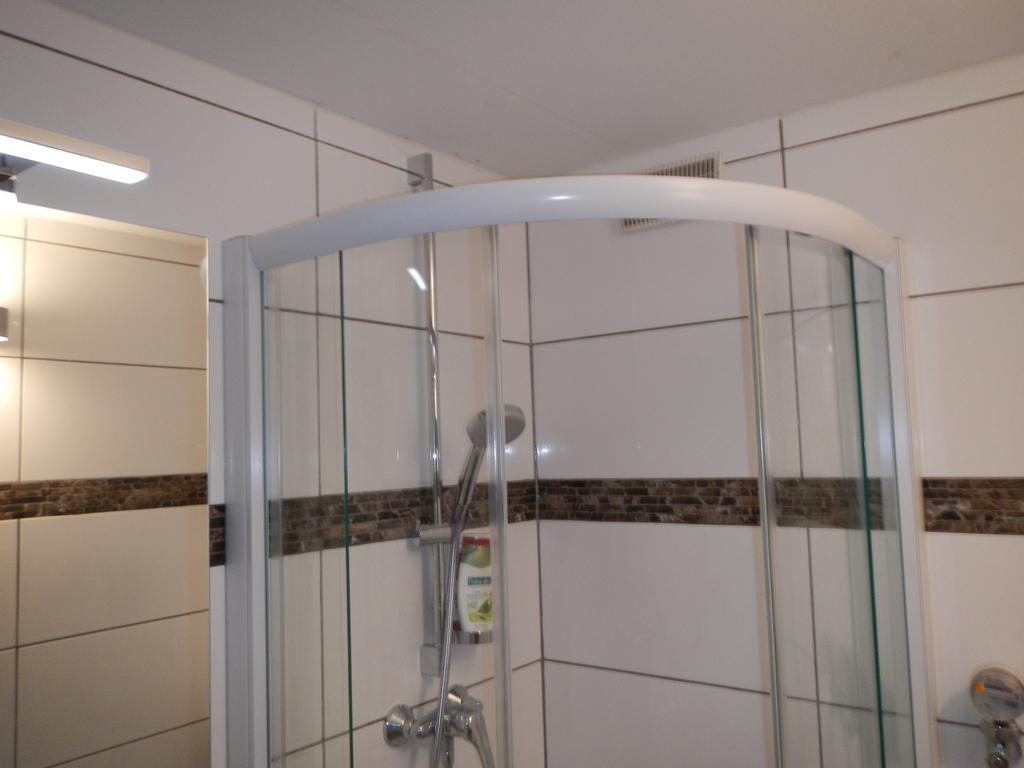 Sonniges Modernes Appartement Hoehenberg Köln Ngoại thất bức ảnh