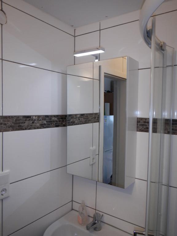 Sonniges Modernes Appartement Hoehenberg Köln Ngoại thất bức ảnh