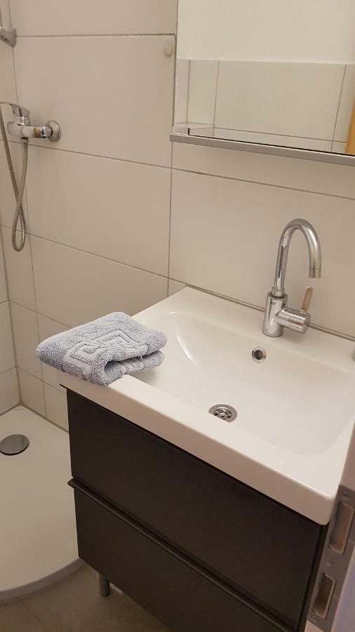 Sonniges Modernes Appartement Hoehenberg Köln Ngoại thất bức ảnh